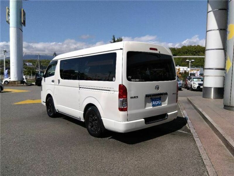 HIACE VAN-6