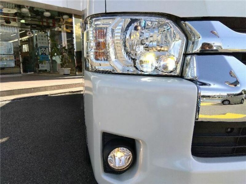 HIACE VAN-12