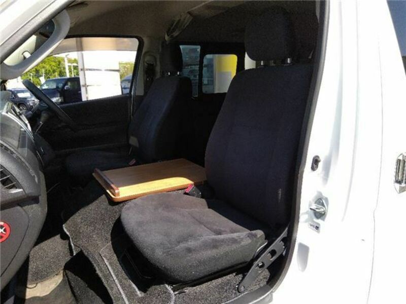 HIACE VAN-19