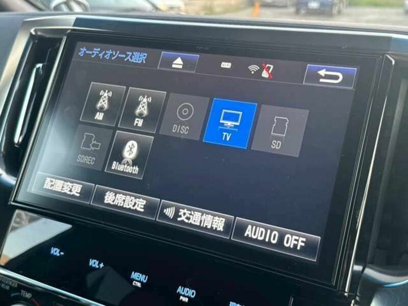 VELLFIRE-11
