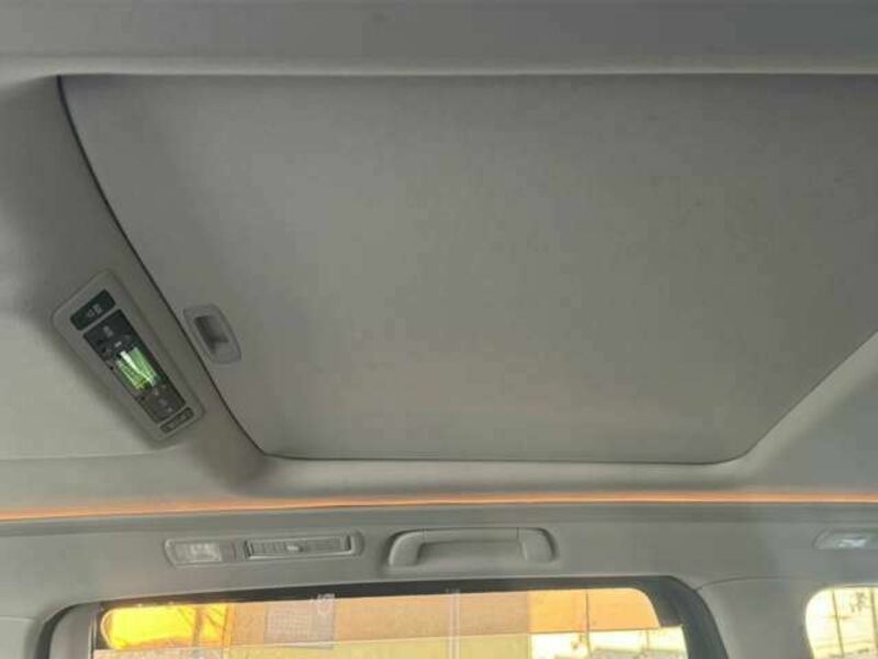 VELLFIRE-10