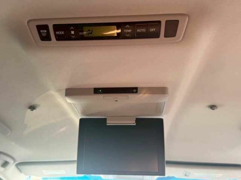 VELLFIRE-8