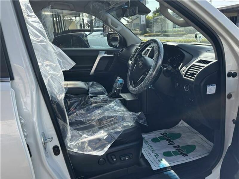LAND CRUISER PRADO-6