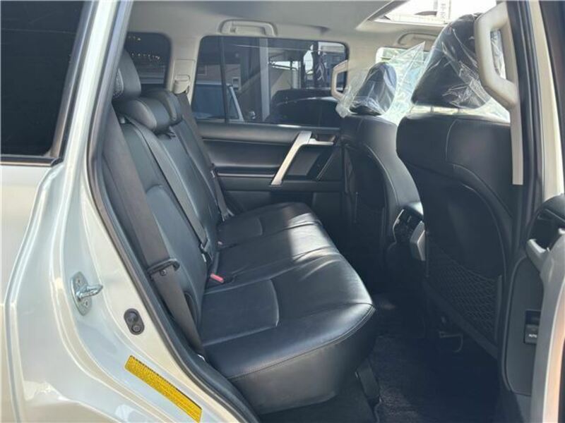 LAND CRUISER PRADO-7