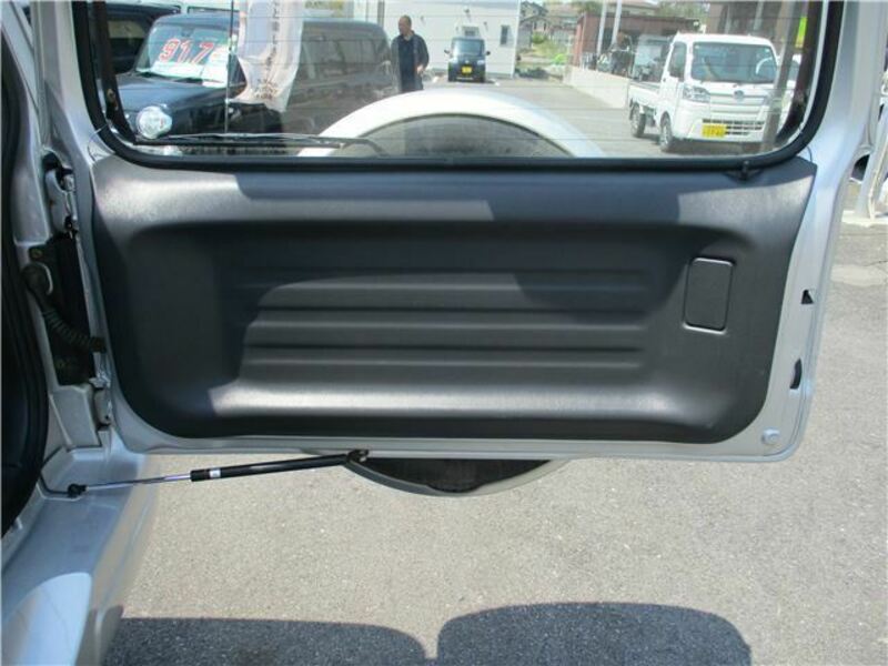JIMNY-19
