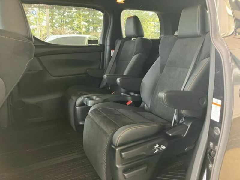VELLFIRE-7