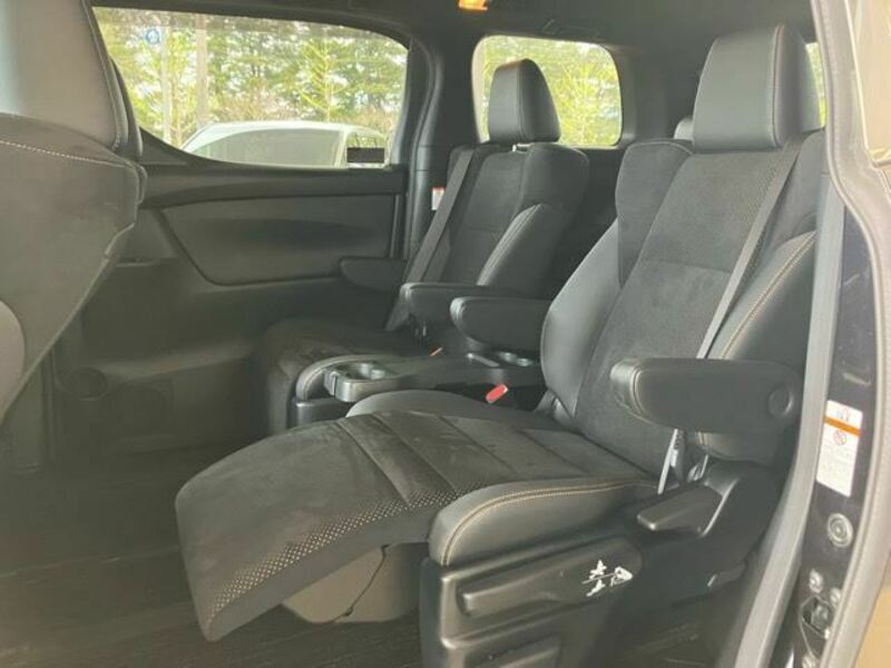 VELLFIRE-8