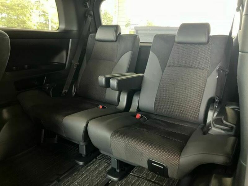 VELLFIRE-9