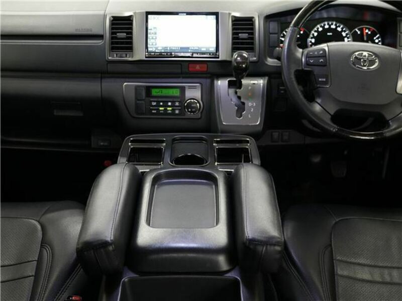 HIACE VAN-2