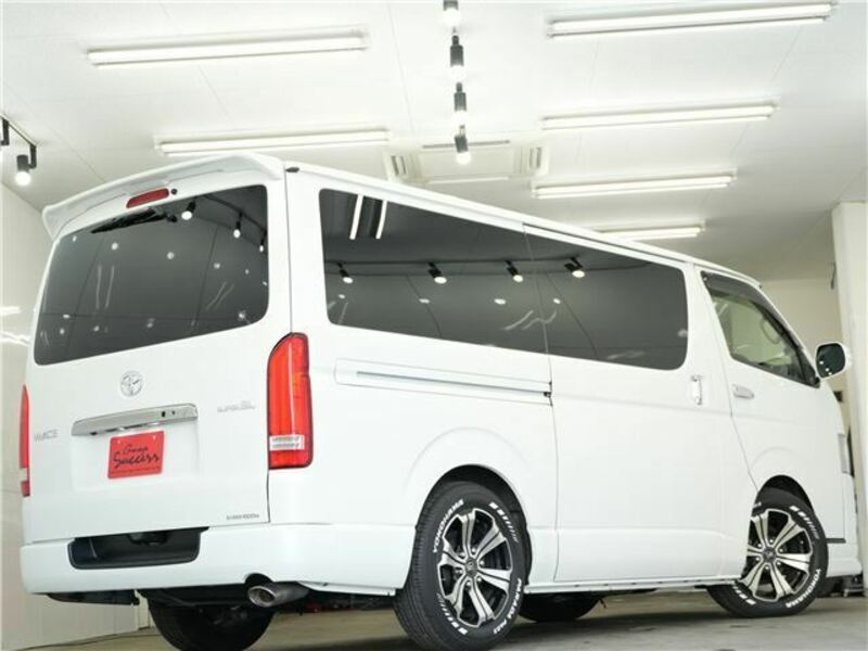 HIACE VAN-7