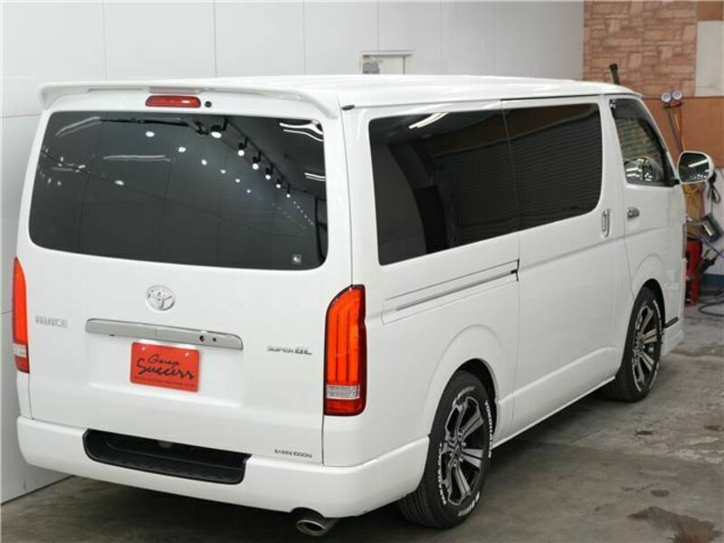 HIACE VAN-8
