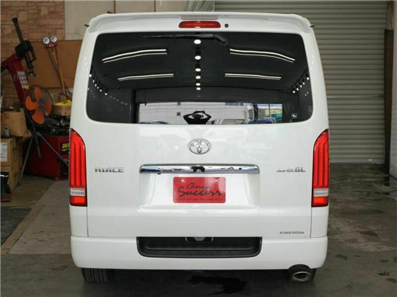 HIACE VAN-15