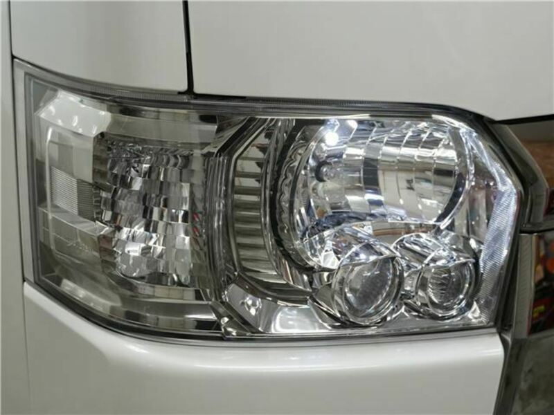 HIACE VAN-21