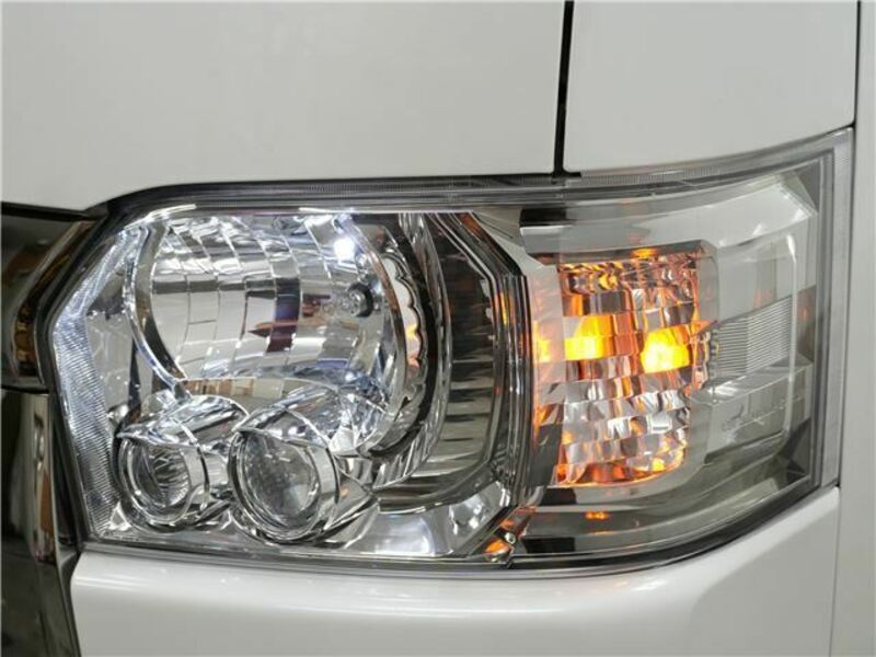 HIACE VAN-22