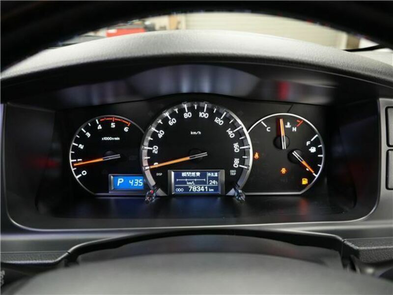 HIACE VAN-33
