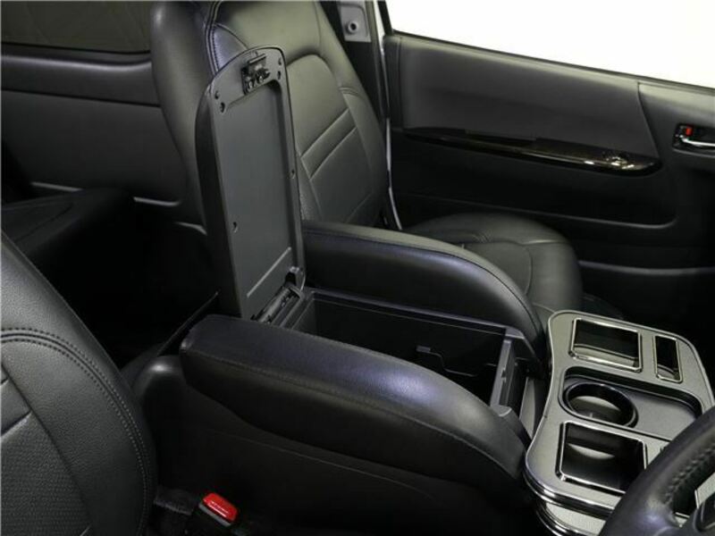 HIACE VAN-42