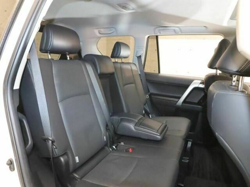 LAND CRUISER PRADO-14