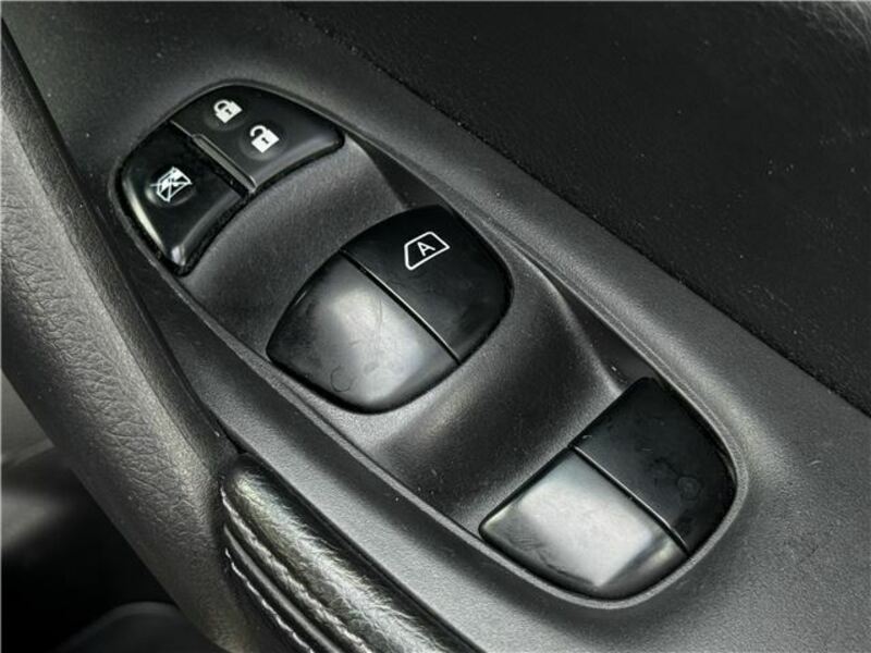 X-TRAIL-23
