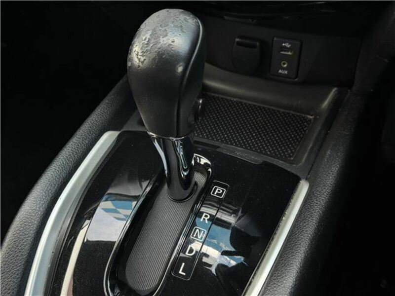 X-TRAIL-36