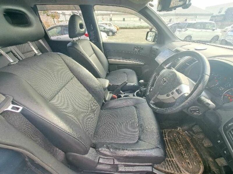 X-TRAIL-11