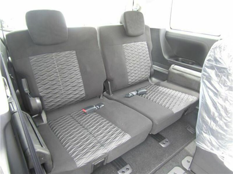DELICA D5