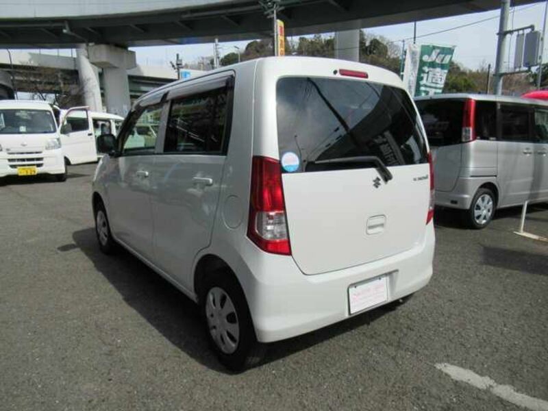 WAGON R