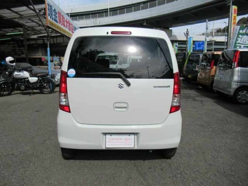 WAGON R