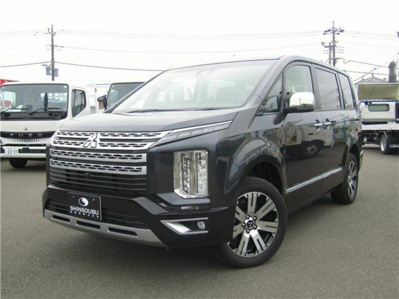 MITSUBISHI　DELICA D5