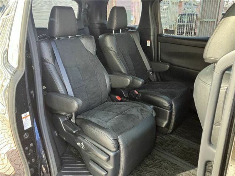 VELLFIRE-4