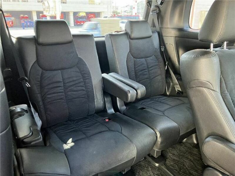 VELLFIRE-5