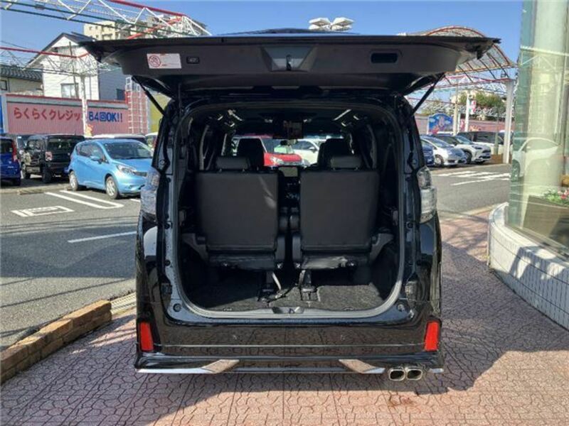 VELLFIRE-17