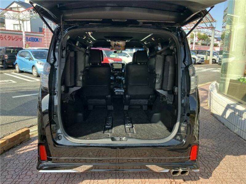 VELLFIRE-18