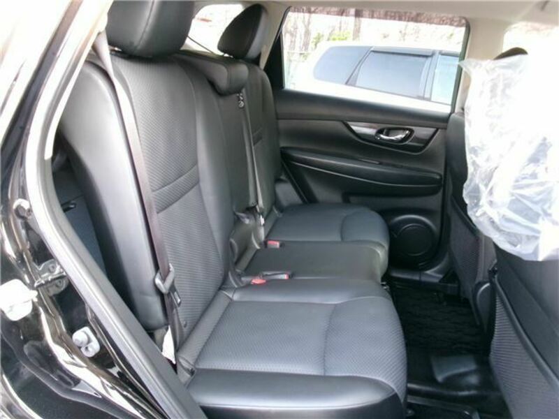 X-TRAIL-42