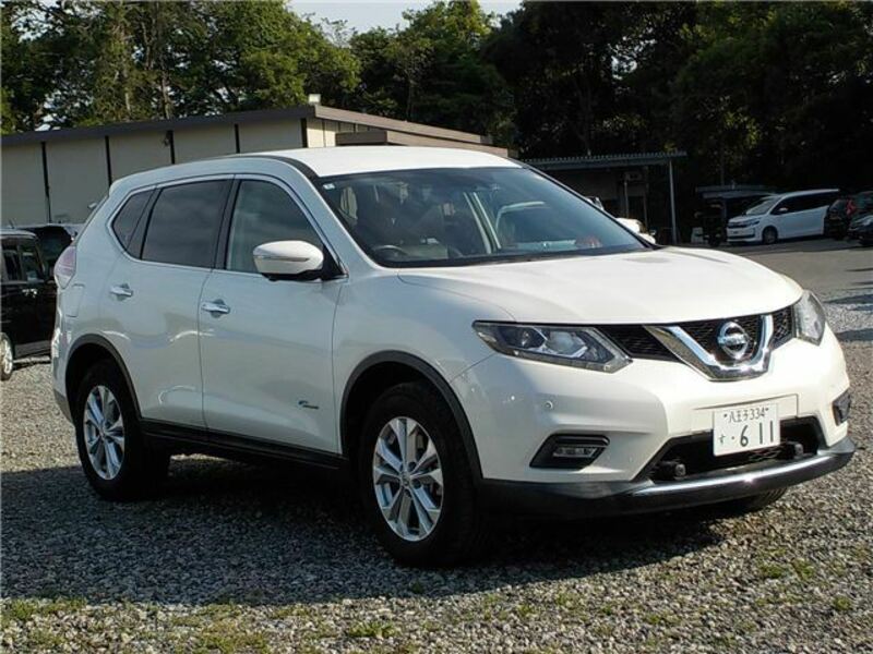 X-TRAIL