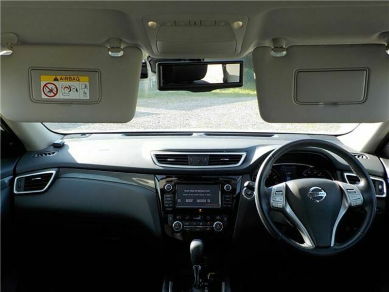 X-TRAIL