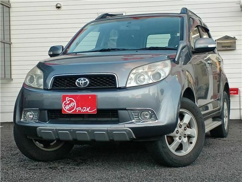 TOYOTA　RUSH
