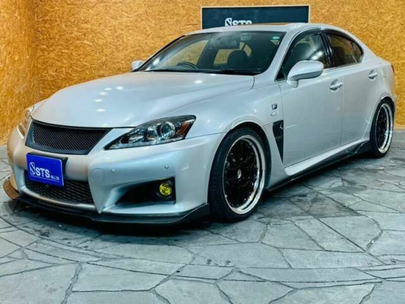 LEXUS　IS