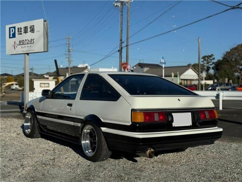COROLLA LEVIN-1