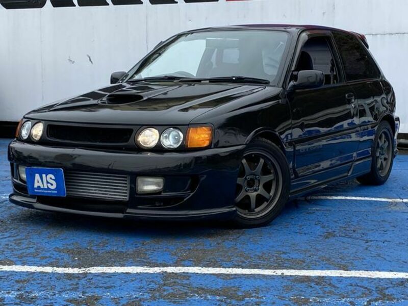 TOYOTA STARLET