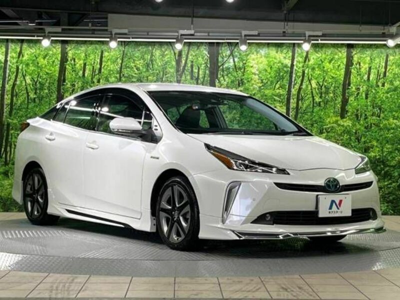 PRIUS-17