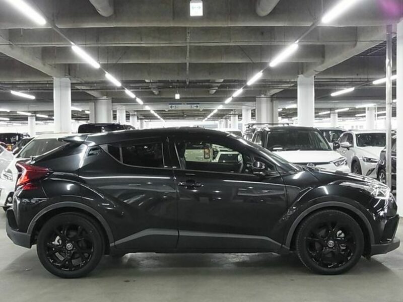 C-HR-7