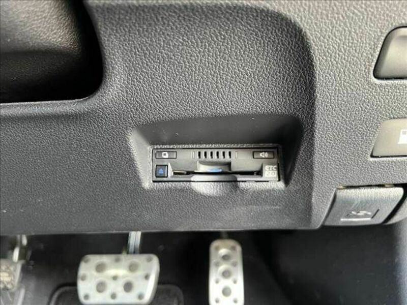 PRIUS-14