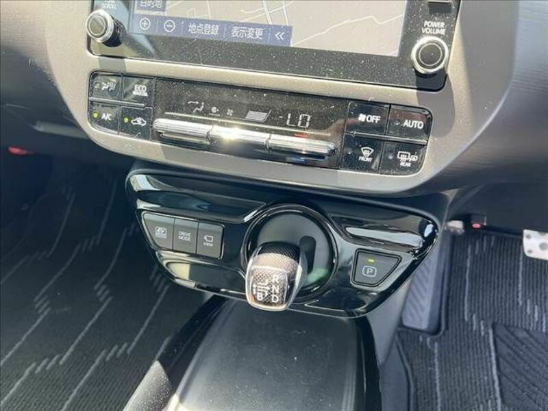 PRIUS-16