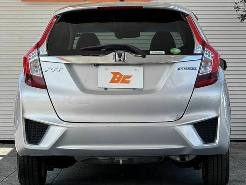 FIT HYBRID-13