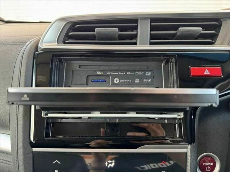 FIT HYBRID-23