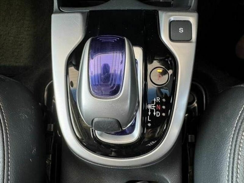 FIT HYBRID-24