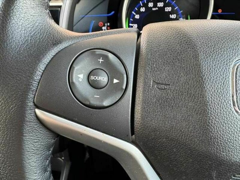 FIT HYBRID-26