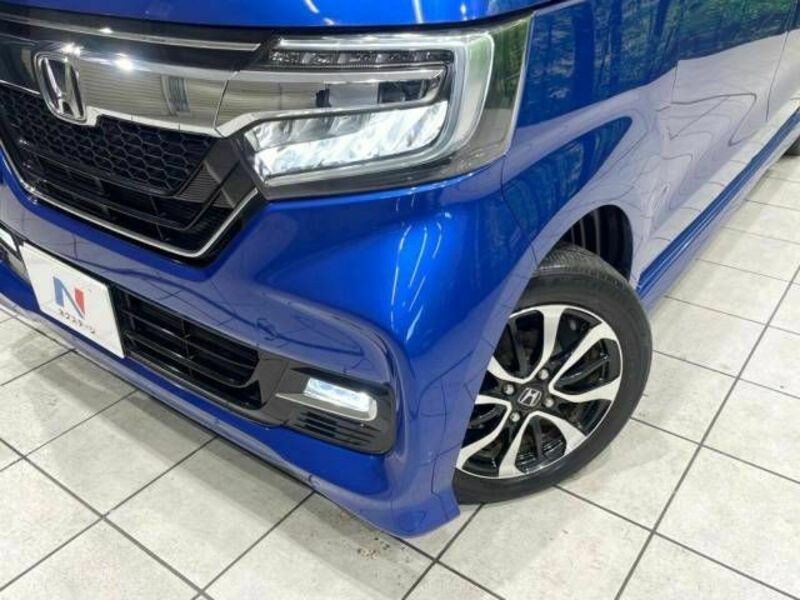 N BOX CUSTOM-11