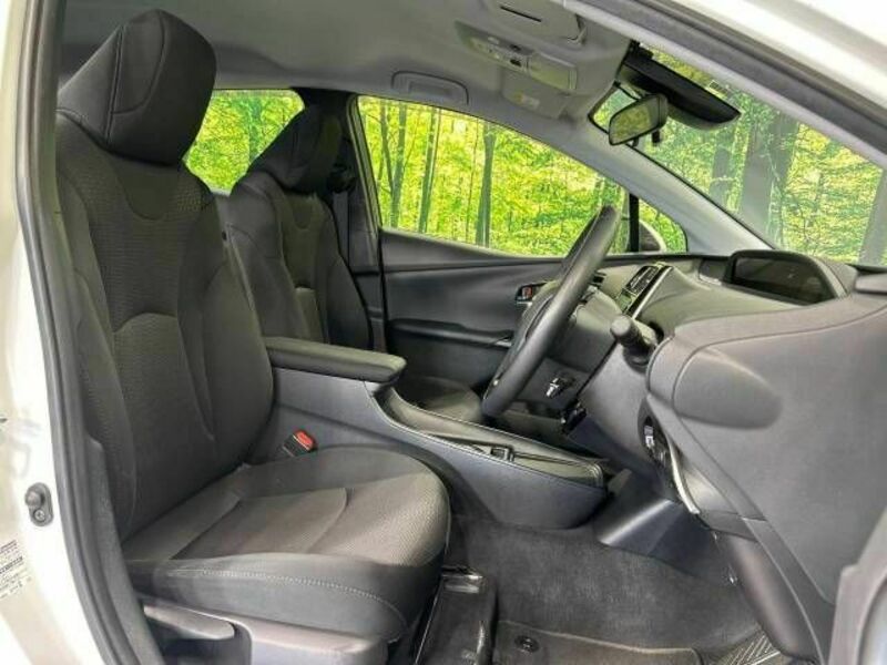 PRIUS-7
