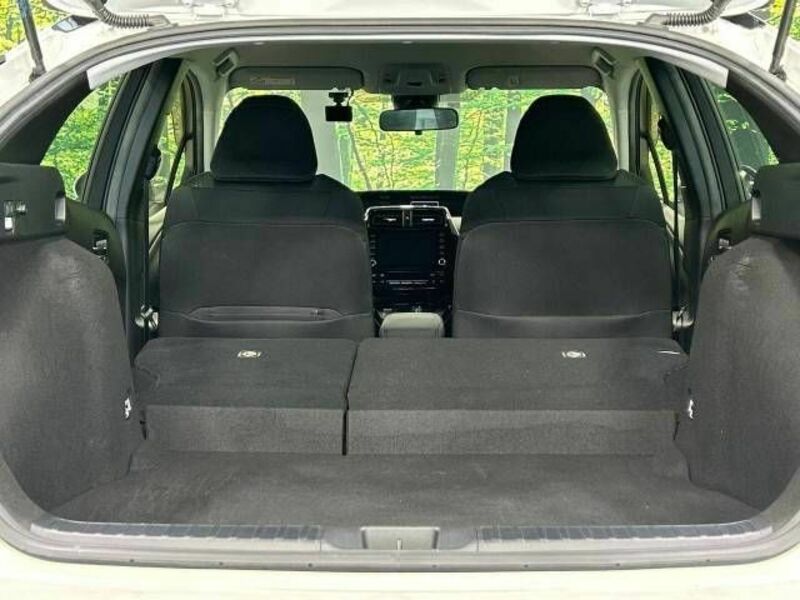 PRIUS-9